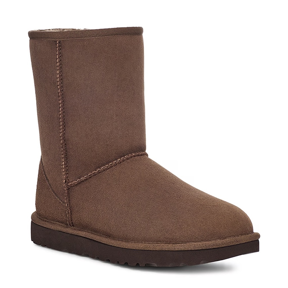 UGG Classic Brown Short - Gently worn